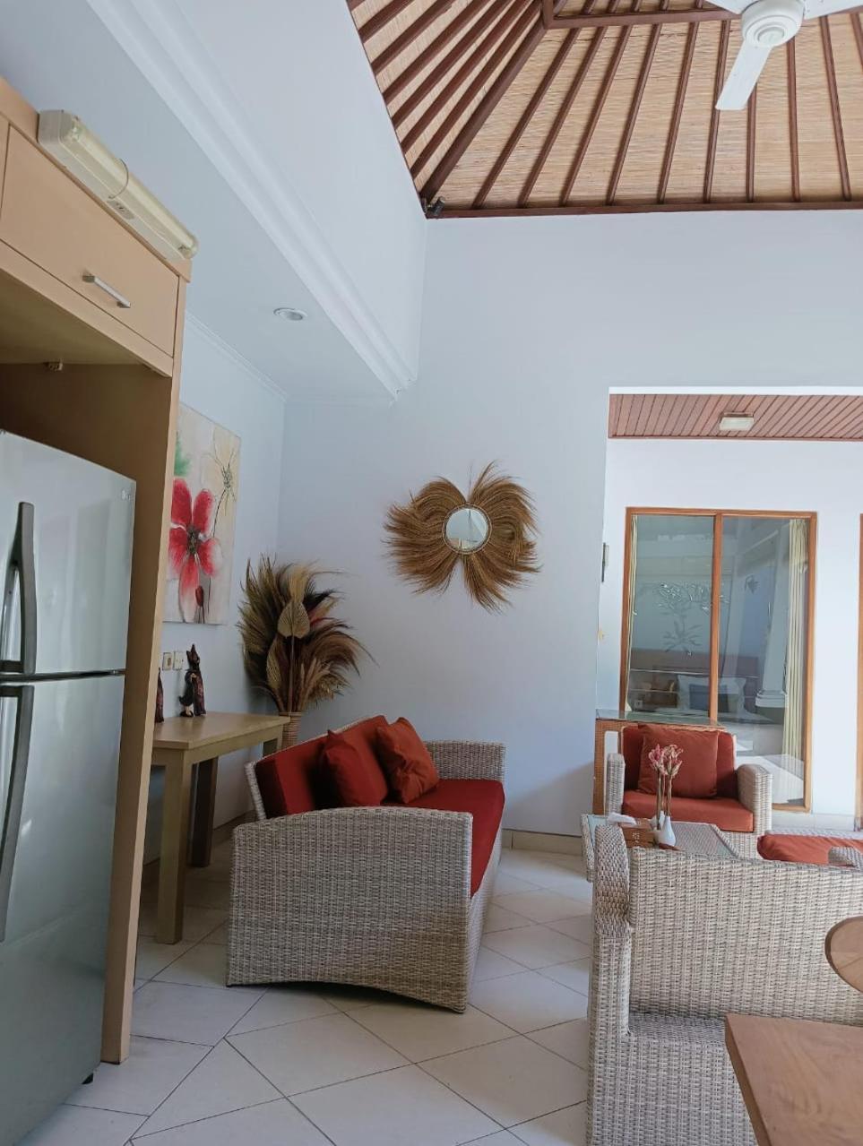 Glisten Up Villa Beach Side Sanur! Eksteriør bilde